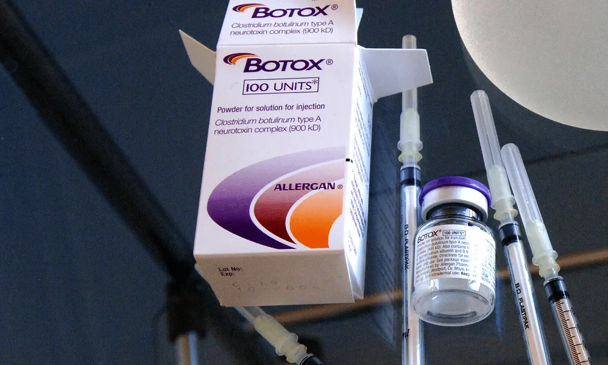 Tiêm boxtox xóa nếp nhăn là gì? Thực hiện như thế nào?