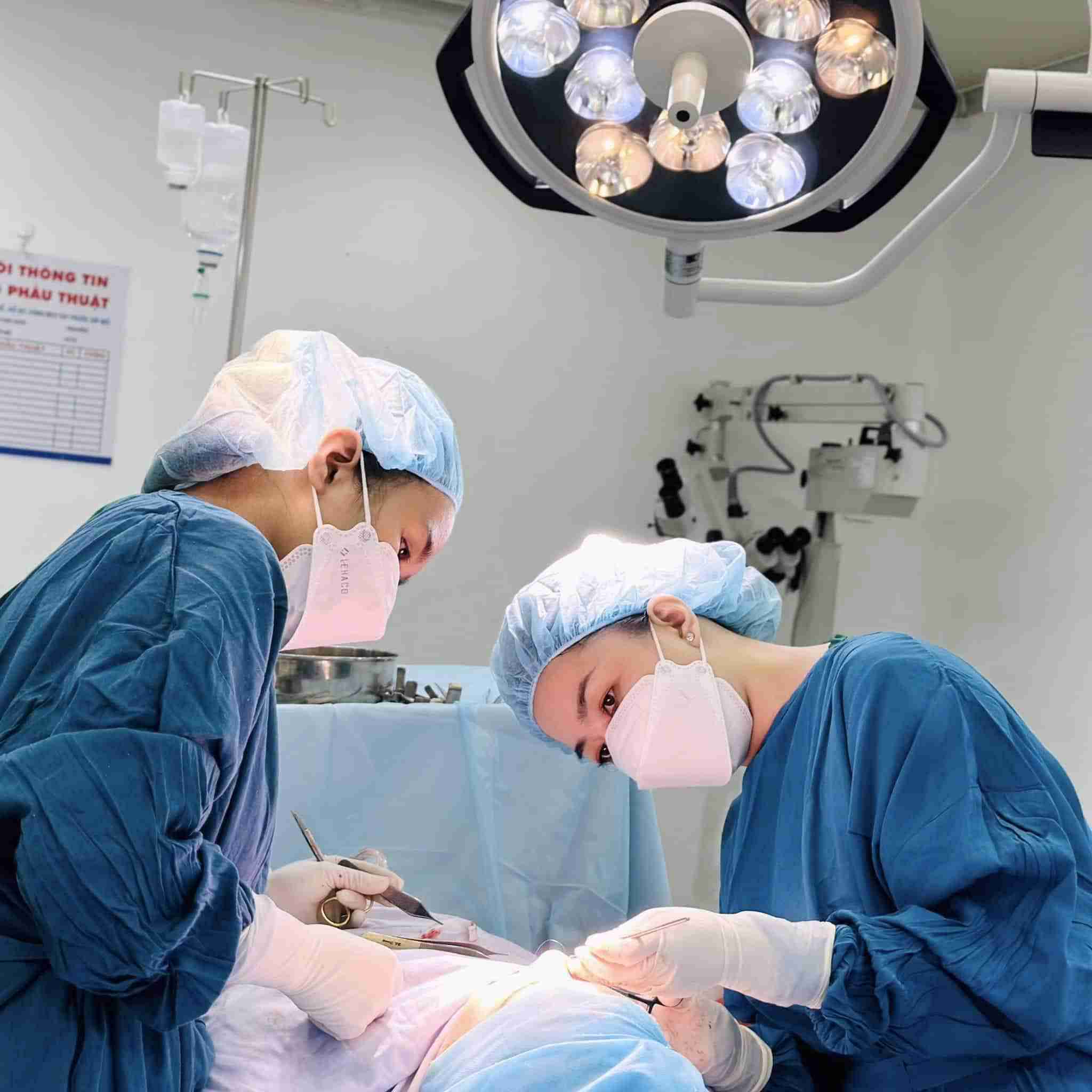 5 suy nghĩ sai lầm về nâng mũi sụn sườn