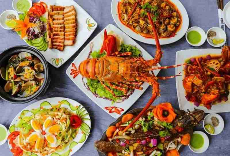 Bác sĩ Trang giải đáp: Cắt mí kiêng ăn gì