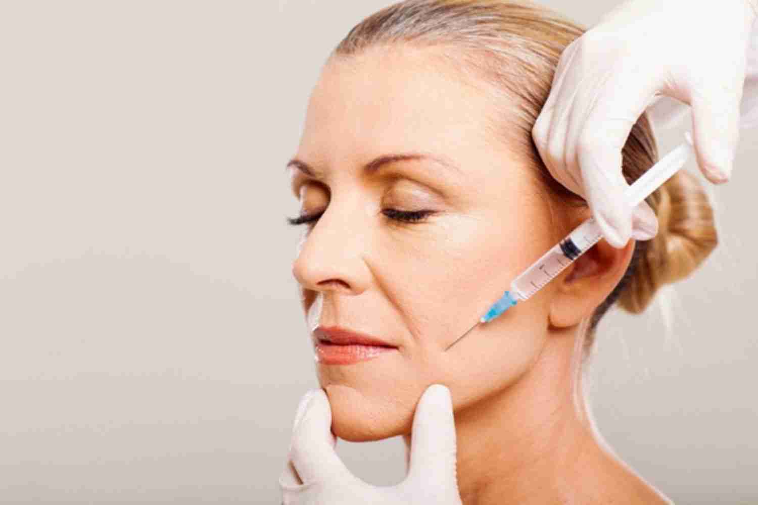 Trước khi tiêm trẻ hóa da, bạn cần biết về những điều này