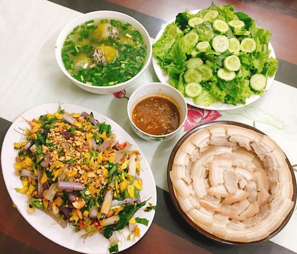 Nên ăn gì trong thời gian mũi chưa cắt chỉ? Gợi ý thực đơn 7 ngày