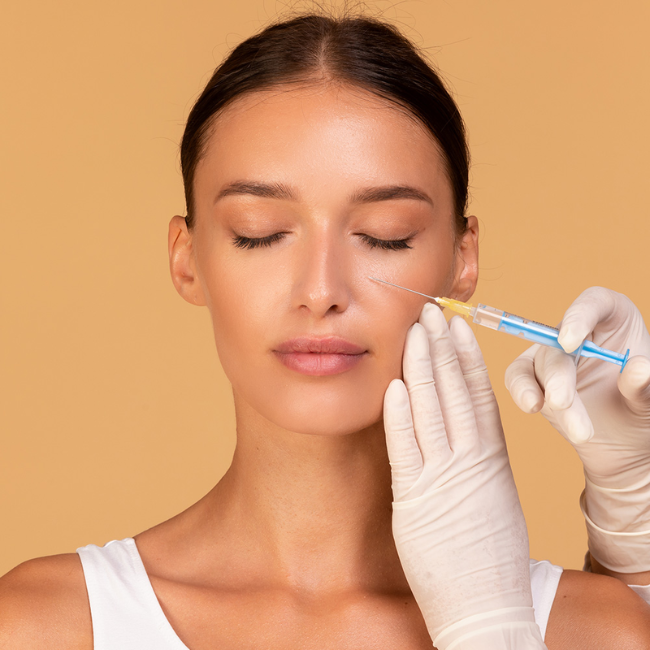 Tiêm filler tạo hình khuôn mặt có nguy hiểm về sau không?